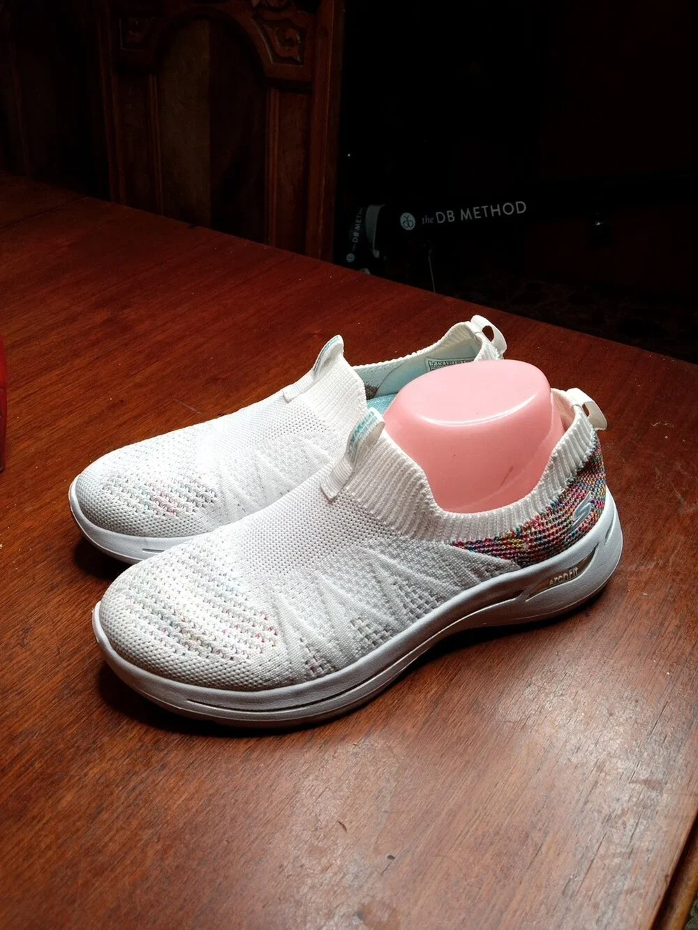 Skechers GOwalk White Arch Fit Washable Slip-Ons Fun Times New Sneakers Shoe 7M